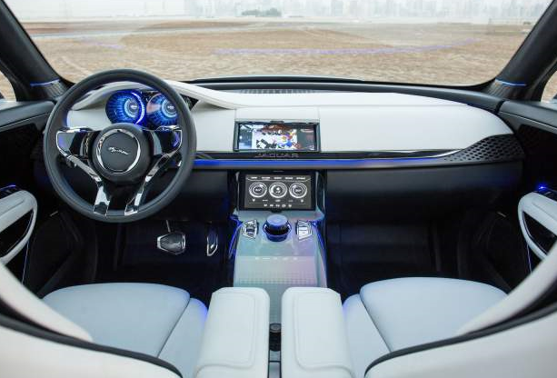 Автомобильный салон в Гуанчжоу: Jaguar F-Pace Jaguar F-Pace 2