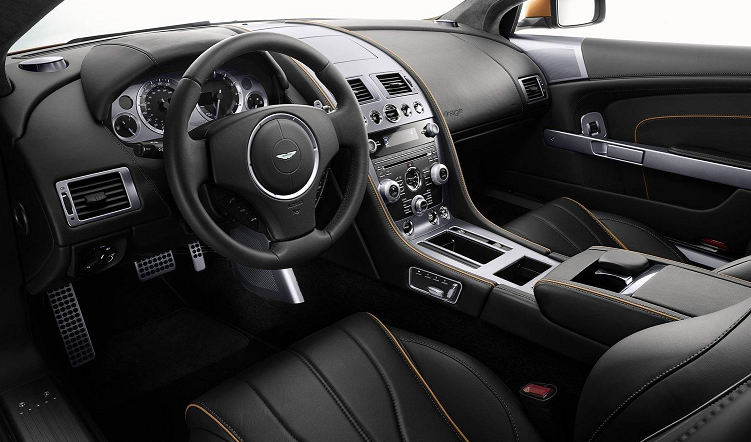 №2 Aston Martin DB10 Джеймса Бонда продали за 2,5 миллиона фунтов стерлингов Aston Martin DB10 2